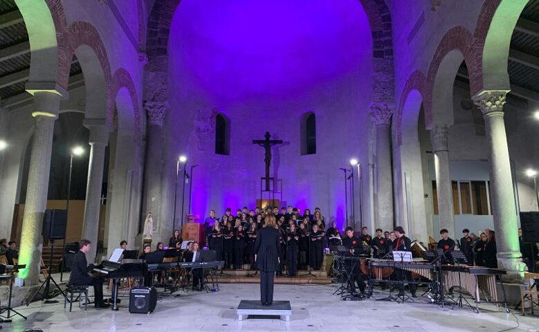 Salerno, Le Scuole e le Luci d’Artista: illuminiamo il Natale con la creatività”