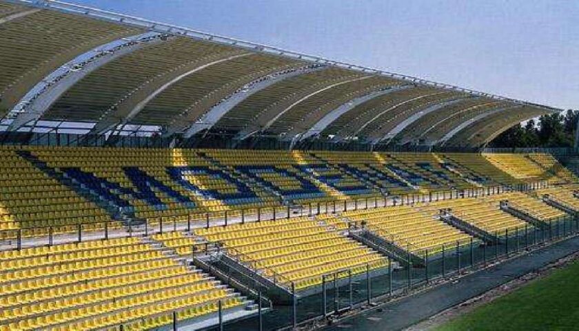 Modena-Salernitana affidata a Perenzoni di Rovereto