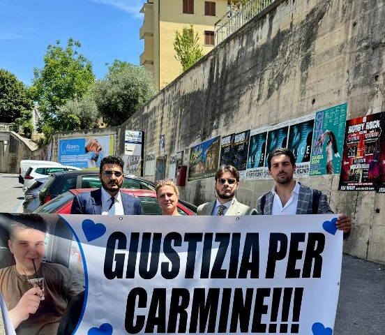 Tumore non diagnosticato, tragedia a Napoli: muore un 15enne. La Procura: gravi negligenze
