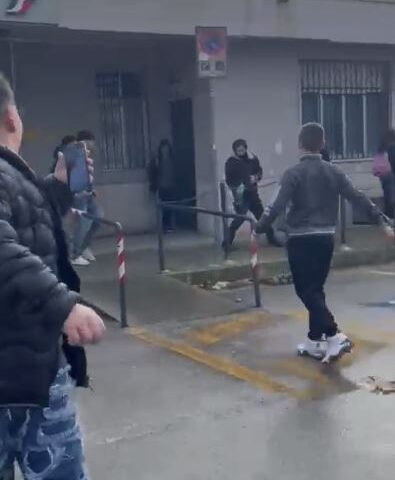 Straniero aggredito ad Eboli, nel branco anche i figli di un ex politico