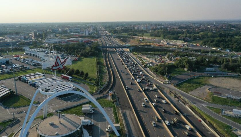 ESODO DI NATALE: AUTOSTRADE PER L’ITALIA, CAFFÈ “GRATIS” E CONTROLLI GRATUITI DEGLI PNEUMATICI PER UN VIAGGIO ALL’INSEGNA DELLA SICUREZZA