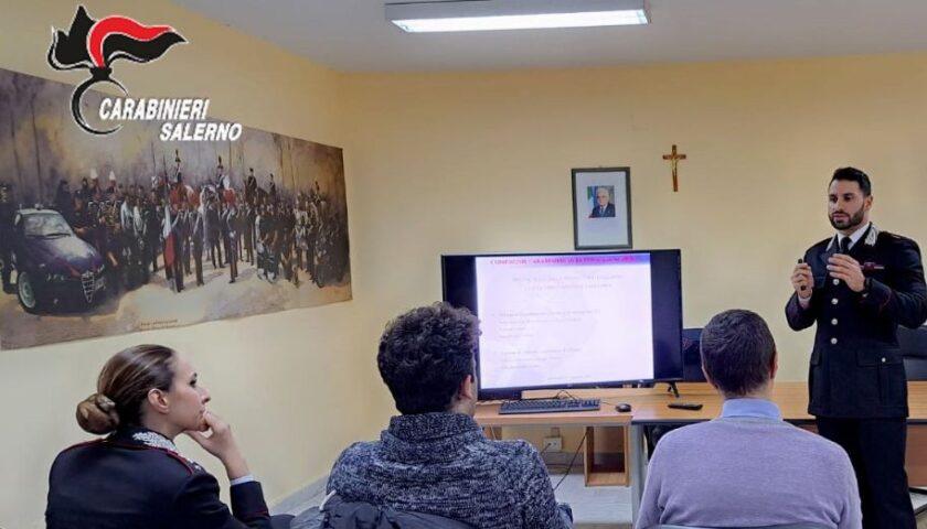 FURTI E RAPINE A FARMACIE.  I CARABINIERI INCONTRANO ESERCENTI ATTIVITÀ E RAPPRESENTANTI DI CATEGORIA DELLA PIANA DEL SELE