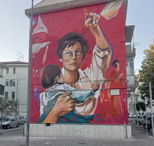 Salerno ricorda la pasionaria Margaret Cittadino con un murales a via Martiri Ungheresi
