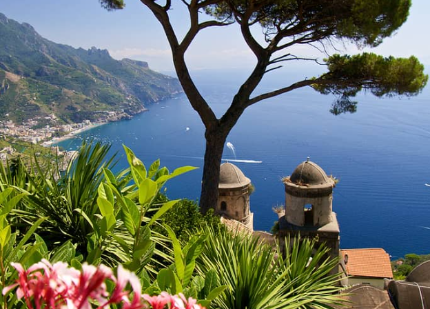 Lavori abusivi in un albergo a Ravello, sospensione lavori e sequestro