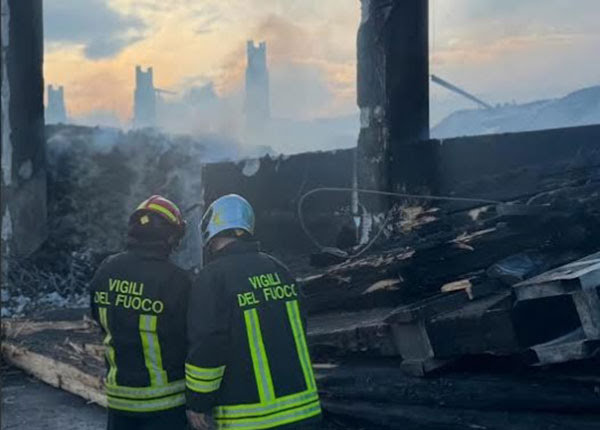 Incendio Salerno Pulita, l’amministratore Bennet: lavoro dei vigili del fuoco encomiabile
