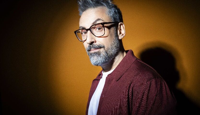 IL FESTIVAL DELLA MUSICA LIVE IN PIAZZA DELLA LIBERTÀ: BRUNORI SAS AL SALERNOSOUNDS