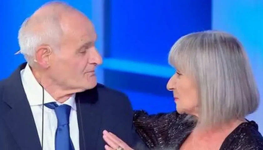 L’incontro a “C’è Posta Per Te” dopo 60 anni tra due ex fidanzati: il salernitano Gaetano ritrova Giovanna