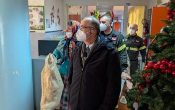 Nocera Inferiore, consegna doni stamani presso il reparto Oncologico/Pediatrico dell’Umberto I
