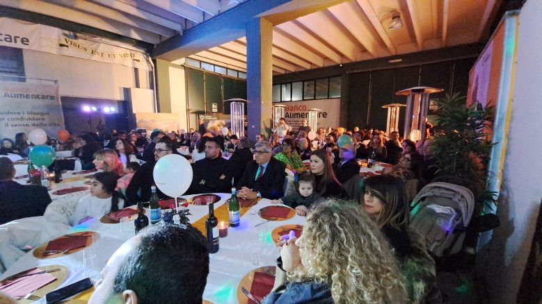 Fondazione Super Sud: “Oltre 250 persone per l’iniziativa di solidarietà “Il Giocattolo Sospeso” al “Banco Alimentare” Di Fisciano”