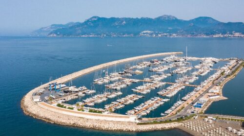 Salerno, Marina d’Arechi per l’11esimo anno è bandiera blu