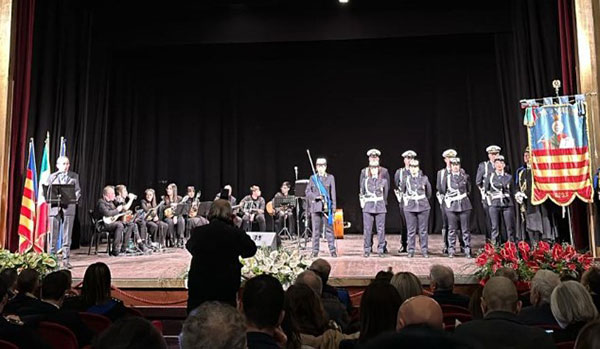 A Salerno festa della polizia municipale nel teatro Augusteo, Capezzuto (Fp Cgil): “Omaggio all’impegno”