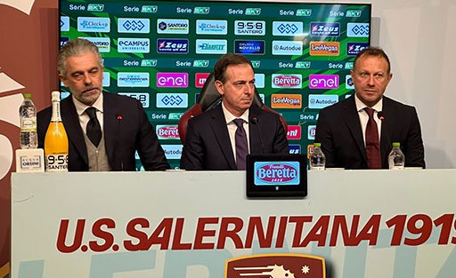 Salernitana, Breda si presenta: “Squadra da non buttare via ma va rinforzata. Proprietà forte”