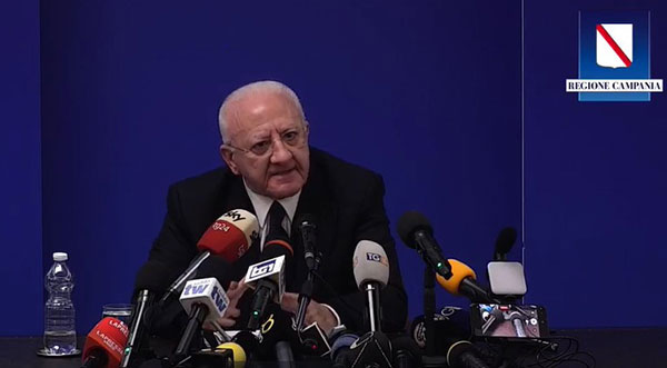 Terzo mandato, De Luca: la mia posizione non cambia. Forse qualcuno ha paura di perdere…