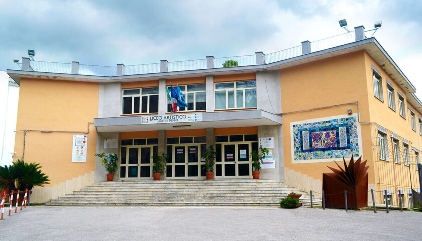 Salerno: liceo Sabatini Menna a lutto per la morte della studentessa Snezhanka