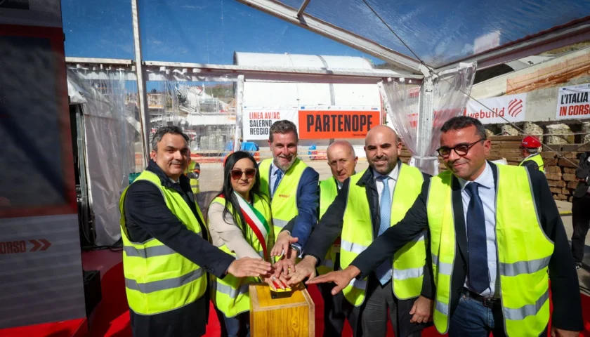 Alta Velocità Salerno-Reggio Calabria: proteste e applausi, minacce e festeggiamenti