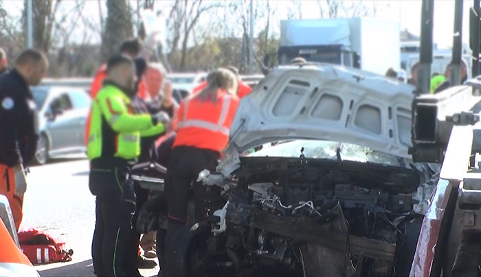 Battipaglia: incidente tra auto e camion sulla SS18, grave coppia di anziani