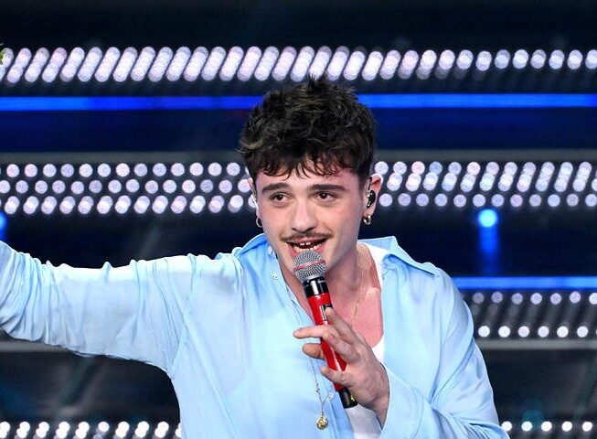 Olly vince Sanremo con Balorda Nostalgia. Rocco Hunt 15esimo