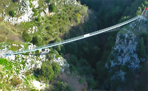 Riparte il Ponte Tibetano di Laviano dopo la pausa invernale: via libera il 16 marzo