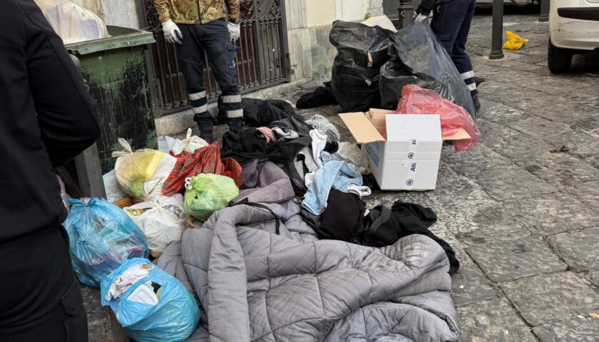 Salerno, conferimento errato di rifiuti: controlli e multe