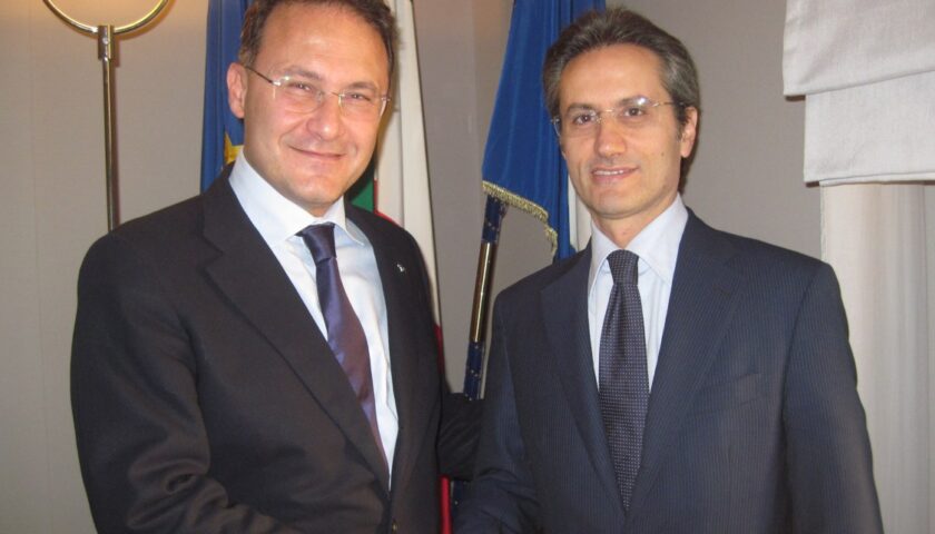 Dimissioni Caldoro, il vice ministro Cirielli: protagonista indiscusso della buona politica e del buongoverno