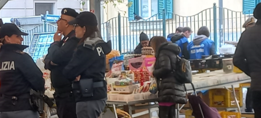 Salerno, nuovo blitz al mercato: multe e sequestri