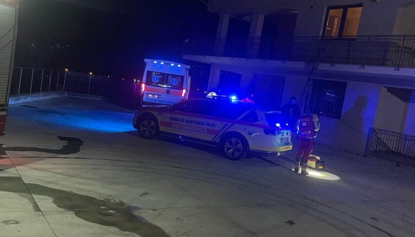 Giffoni Valle Piana, 44enne trovato morto nella notte