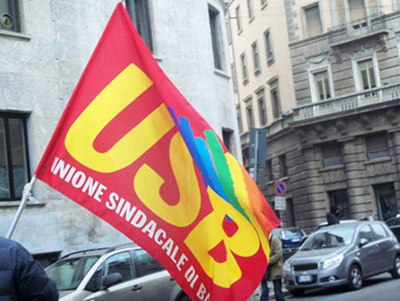Nocera Inferiore, protesta per la sanità pubblica: sit in davanti alla Asl