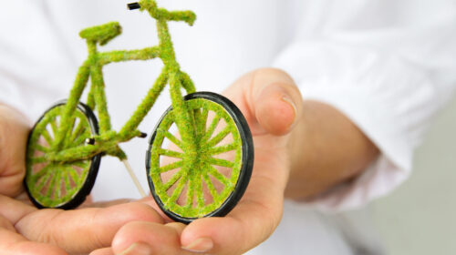 La Bicicletta che produce Energia: Pedalare per Illuminare