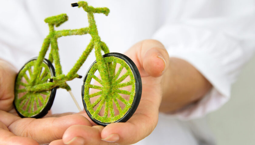 La Bicicletta che produce Energia: Pedalare per Illuminare