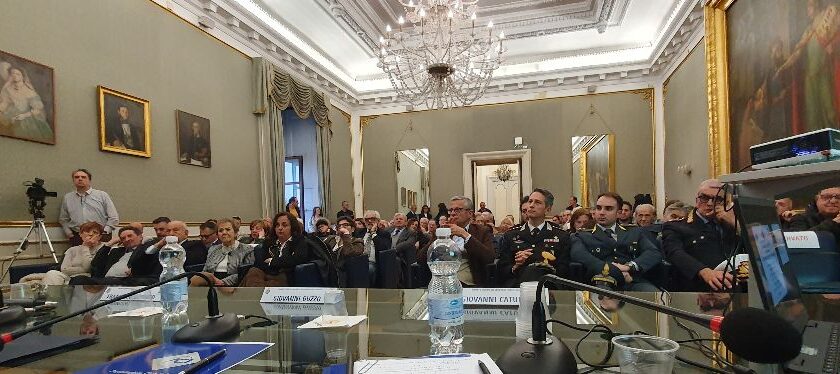 Aci Salerno. Consegnati i Volanti d’Argento, Volanti d’Oro, i riconoscimenti ai Pionieri della Guida e ai piloti salernitani.