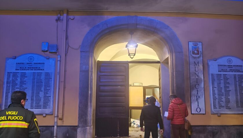 Lettera anonima al commerciante di Castel San Giorgio: “ti facciamo fare la stessa fine del Municipio”