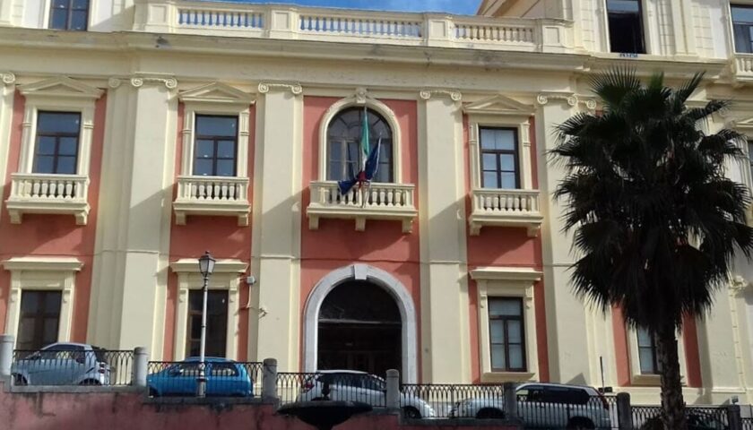 Gli ex allievi del Convitto Nazionale di Salerno per l’associazione “L’Abbraccio”