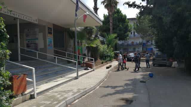 Scafati, scuole ancora nel mirino: raid vandalico alla Samuele Falco