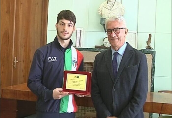 Karate Salerno, il sindaco omaggia Vincenzo Pappalardo