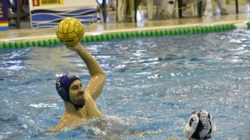 DERBY ALLA CHECK-UP RARI NANTES SALERNO: VITTORIA NETTA CONTRO L’ARECHI
