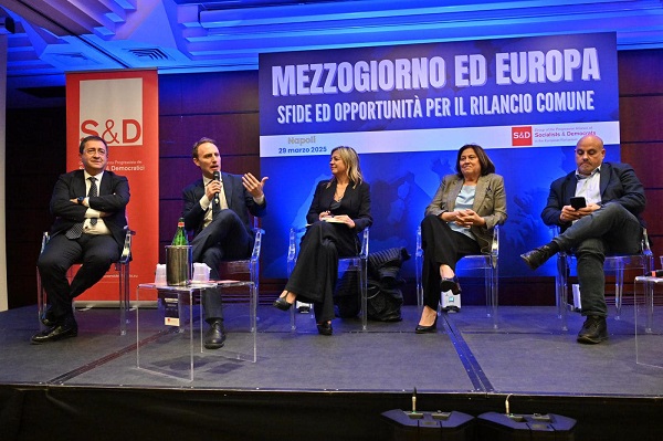 Piero De Luca: da Napoli lotta contro il governo anti meridionalista