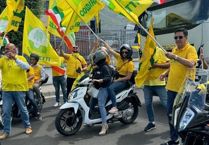 GLI AGRICOLTORI COLDIRETTI DELLA CAMPANIA ALLA MANIFESTAZIONE A PARMA IN DIFESA DELLA SALUTE DEGLI ITALIANI