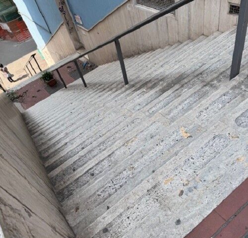 Salerno, 300 firme per la scala mobile per via Luigi Guercio