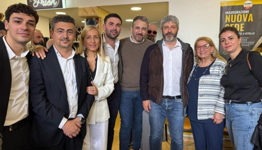 Angri, Fico inaugura lo “Spazio a 5 Stelle”