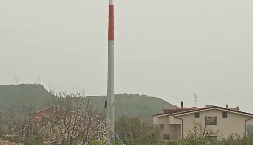 Salerno, antenne 5g a Giovi: domani incontro pubblico in chiesa