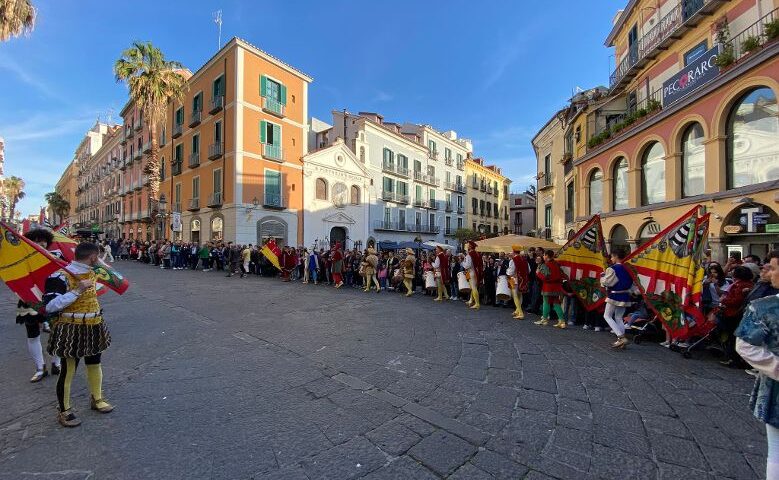 SALERNO, GIOVEDI’ START PER LA XXXIII FIERA DEL CROCIFISSO RITROVATO NEL CENTRO STORICO