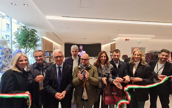 Riapre a Salerno lo storico palazzo ex Cinema Metropol e Benetton, inaugurato il nuovo Store Calliope