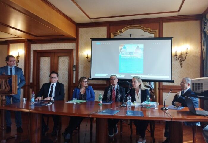 PRIMO REPORT DEL SERVIZIO DI SOCIOLOGIA DEL TERRITORIO
