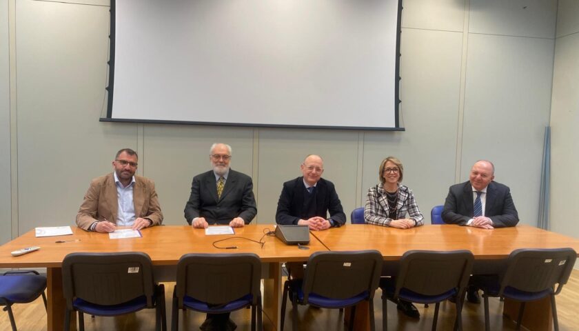 PROTOCOLLO DI INTESA TRA DISES, EBT SALERNO E FEDERALBERGHI SALERNO  PER LA PROMOZIONE DEL CORSO DI LAUREA IN SCIENZE DEL TURISMO