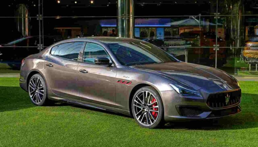 La truffa sulle auto di lusso: sequestri da Foggia a Salerno