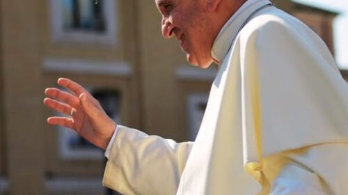 Morte Papa, la senatrice Bilotti: “Il suo esempio ha segnato un’epoca”