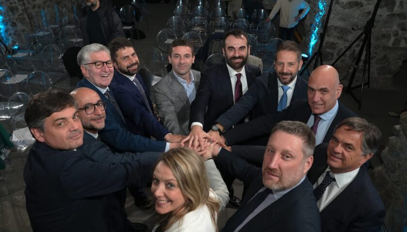 Turismo, patto tra sindaci: nasce la carta d’Amalfi