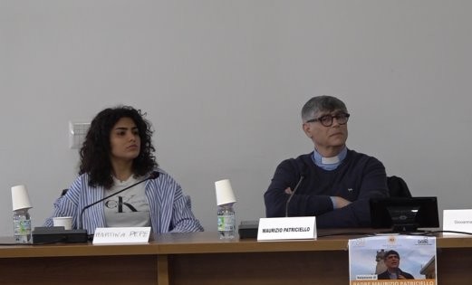 Don Patriciello in cattedra all’Università: I social stanno facendo un grande male