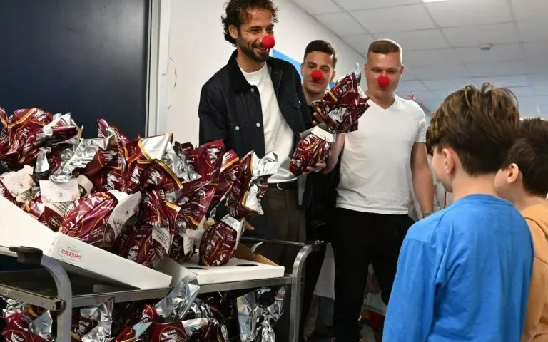 Salernitana, uova di Pasqua al Ruggi: l’iniziativa con Ferrari, Jaroszynski e Raimondo