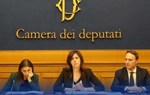 Piero De Luca (Pd): “Il Far West digitale non è più tollerabile, ora più regole e sicurezza”